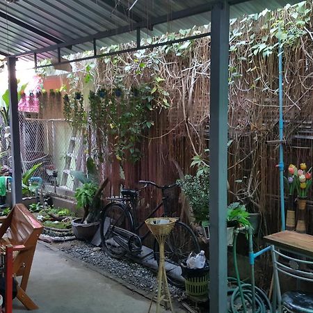 One Isra Hostel شيانغ ماي المظهر الخارجي الصورة